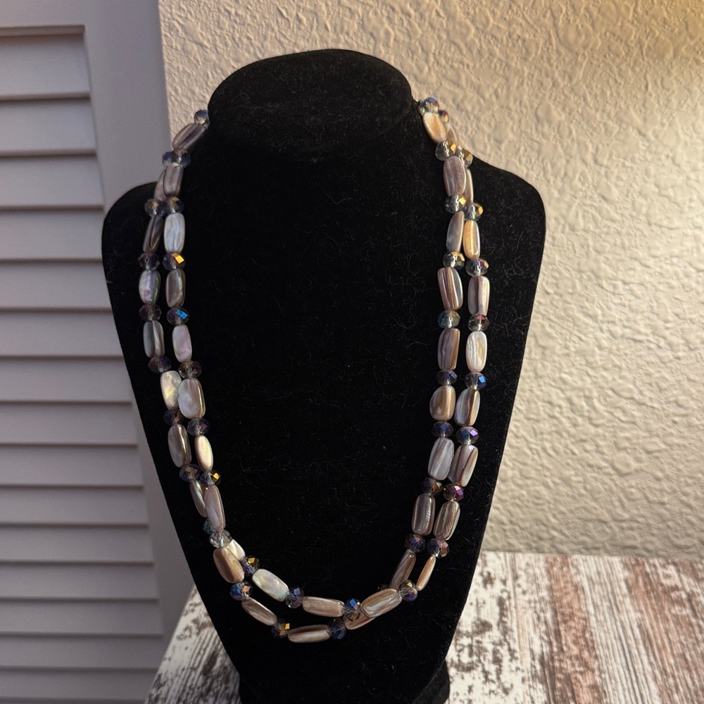 Double Stack Beaded Iridescent Necklace Euc - image 1